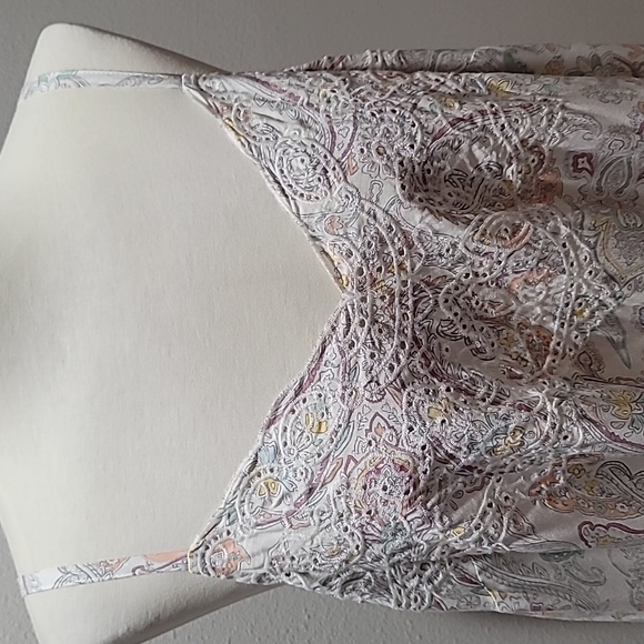 TORRID 2X WHITE PASTEL PAISLEY SLEEVELESS SUMMER TANK TOP BOHEMIAN CASUAL SHIRT - Picture 5 of 15